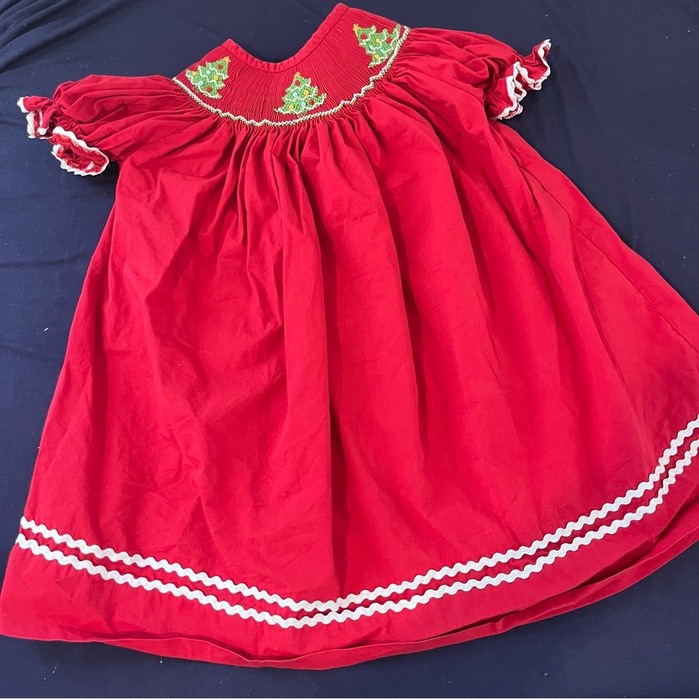 Pleats And Stitches Baby Girl Red Smocked Bishop Dress Christmas Trees 18m